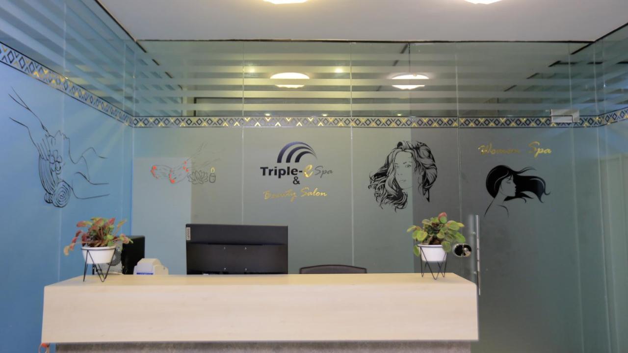Triple E Hotel And Spa Addis Ababa Exterior photo